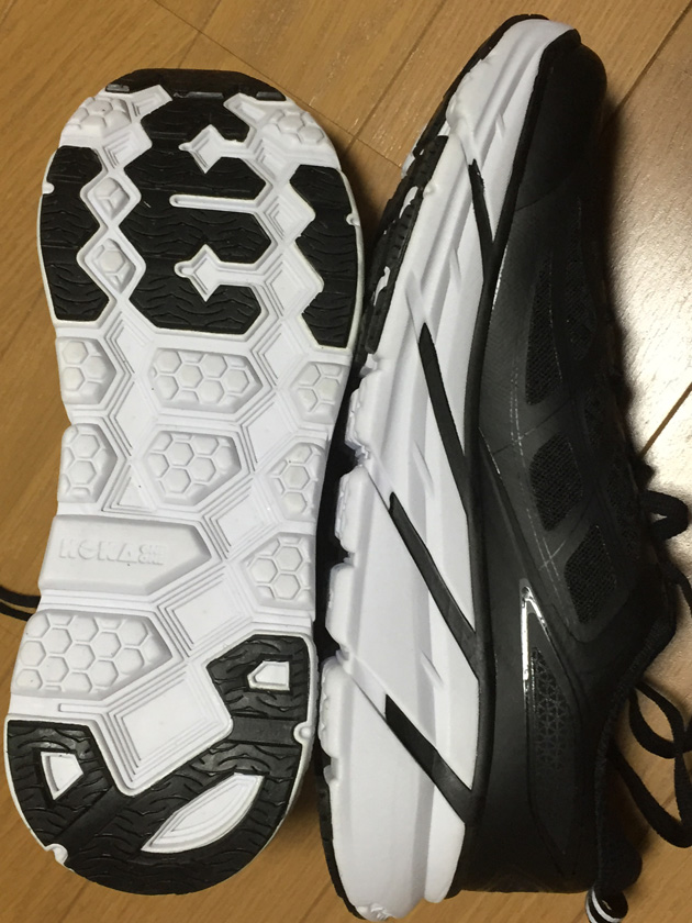 HOKA クリフトン２